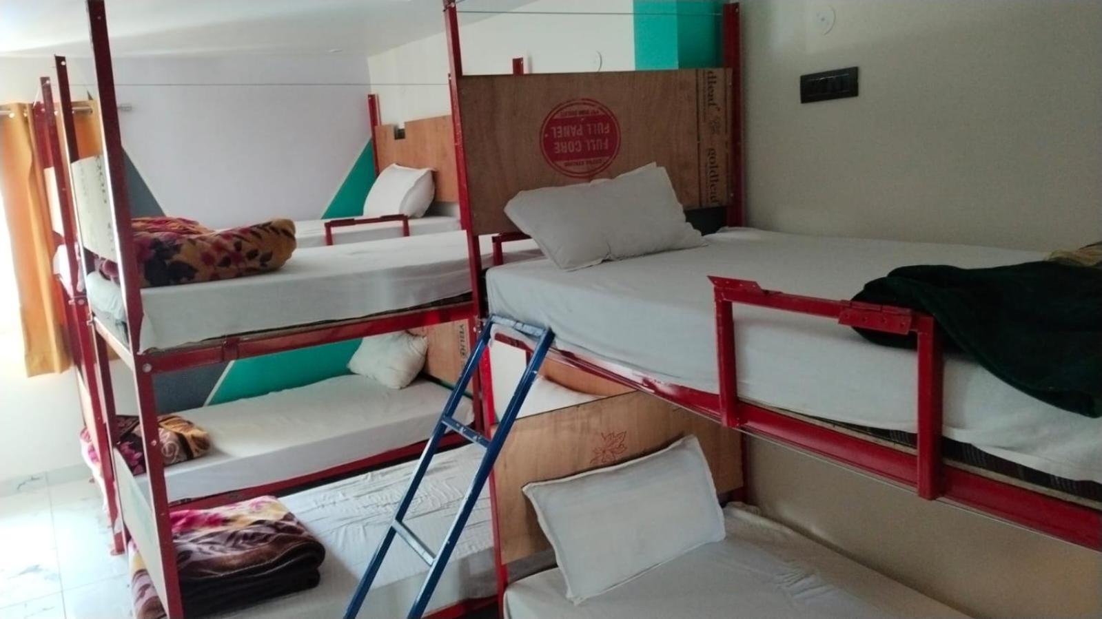 Bonfire Hostels Rishīkesh 외부 사진