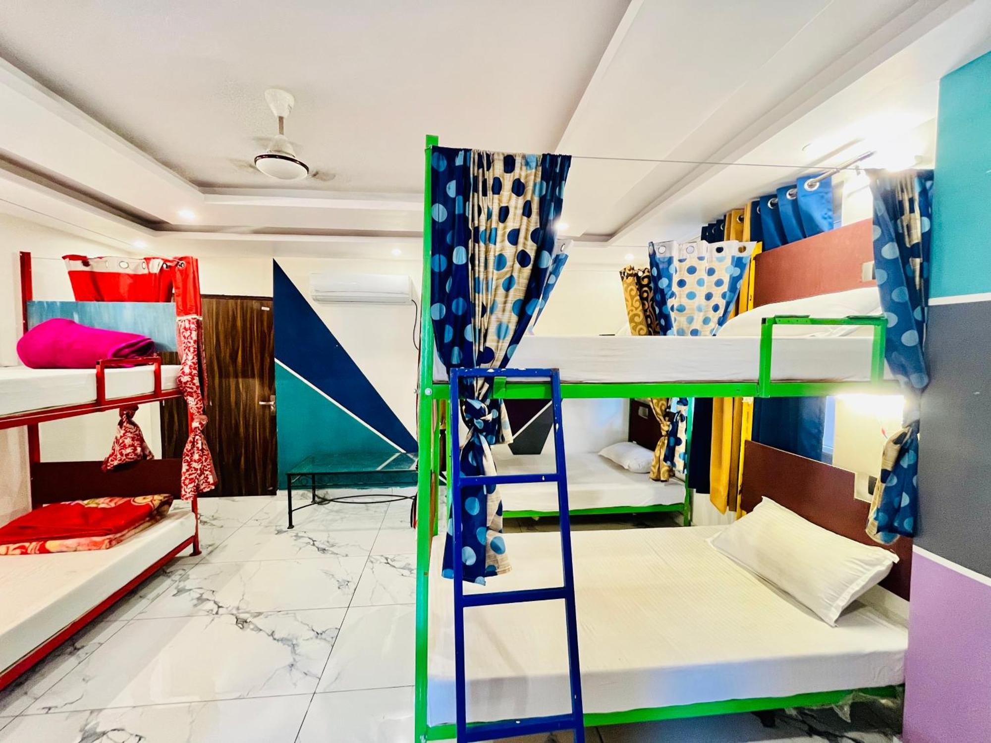 Bonfire Hostels Rishīkesh 외부 사진